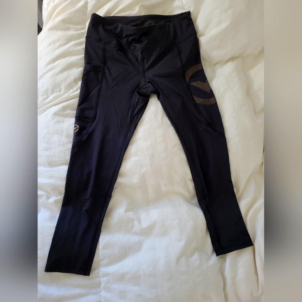 Virus Women's 7/8 Compression Leggings Pants Size Small Black